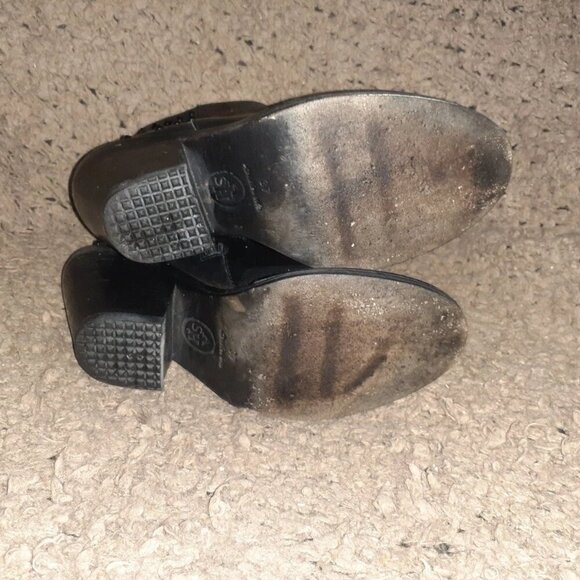 ASH-Booties-Black Leather-Side Zip-Stacked Heel-Black Studs-Sz 37-Excellent - Picture 7 of 7